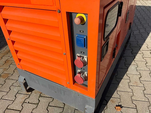 2013 atlas copco qas 20 stroom aggregaat - afbeelding 11 van  25