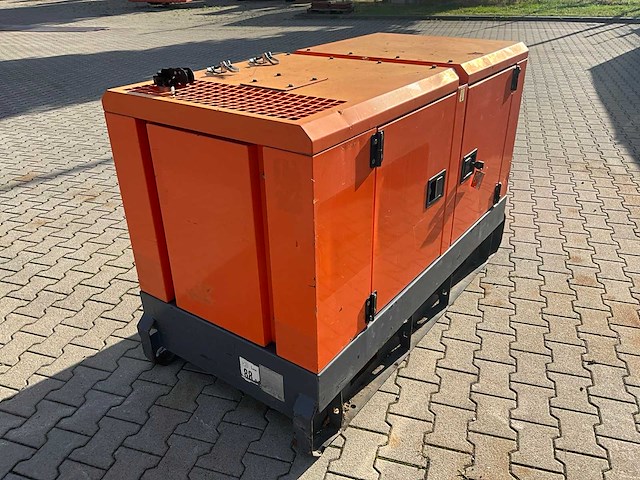 2013 atlas copco qas 20 stroom aggregaat - afbeelding 12 van  25