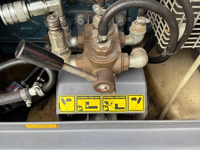 2013 atlas copco qas 40 stroom aggregaat aanhangwagen - afbeelding 7 van  29