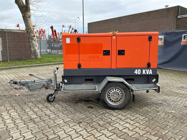2013 atlas copco qas 40 stroom aggregaat aanhangwagen - afbeelding 28 van  29
