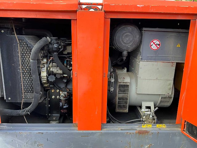 2013 atlas copco qas 60 stroom aggregaat - afbeelding 7 van  17