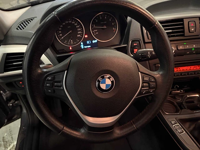 2013 bmw 1-serie 116i personenauto - afbeelding 20 van  68