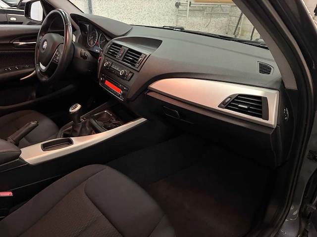 2013 bmw 1-serie 116i personenauto - afbeelding 35 van  68