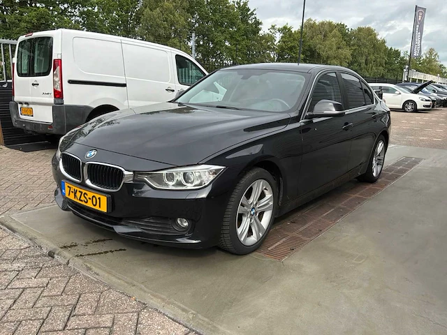 2013 bmw 3-serie 320i ede high exec personenauto - afbeelding 17 van  21