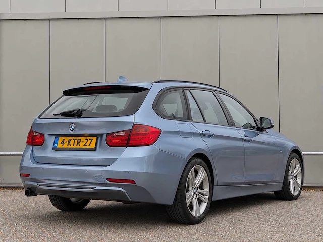 2013 bmw 3-serie touring 320i automaat high executive personenauto - afbeelding 17 van  22