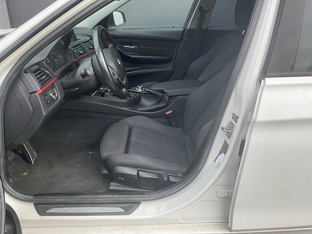 2013 bmw 316d touring high executive personenauto - afbeelding 9 van  29
