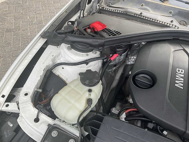 2013 bmw 316d touring high executive personenauto - afbeelding 17 van  29