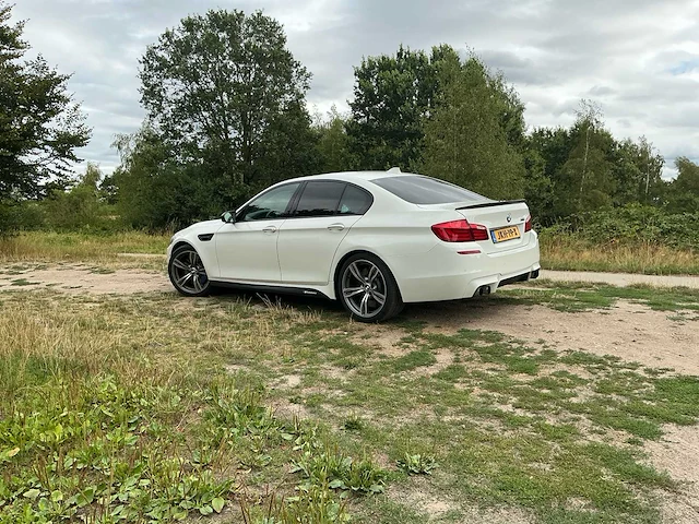 2013 bmw 5-serie m5 personenauto - afbeelding 23 van  37