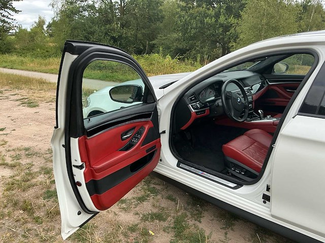2013 bmw 5-serie m5 personenauto - afbeelding 18 van  37