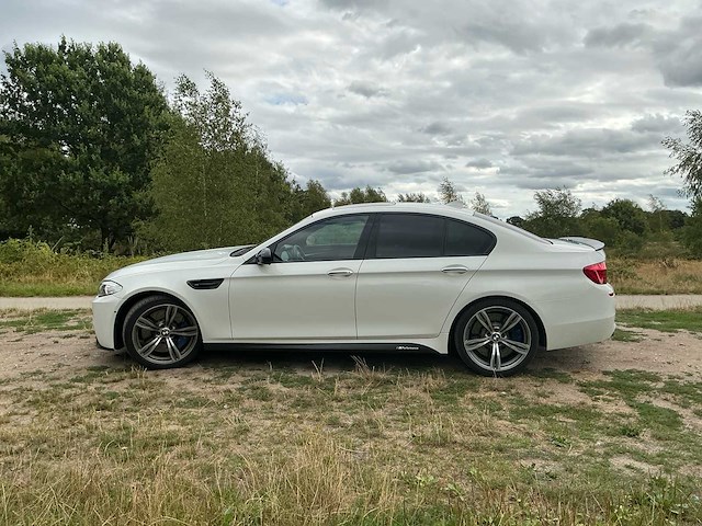 2013 bmw 5-serie m5 personenauto - afbeelding 12 van  37