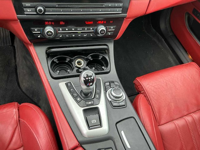 2013 bmw 5-serie m5 personenauto - afbeelding 24 van  37