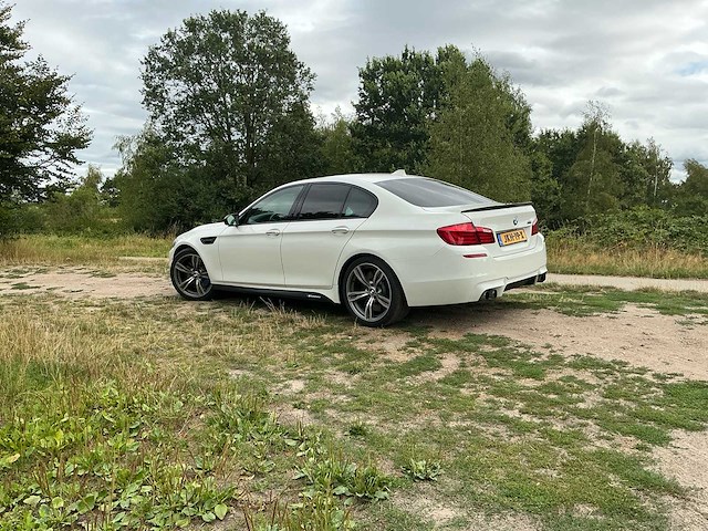 2013 bmw 5-serie m5 personenauto - afbeelding 23 van  37