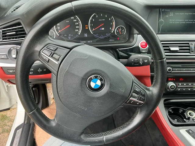 2013 bmw 5-serie m5 personenauto - afbeelding 21 van  37