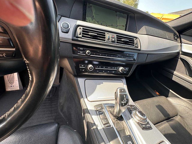 2013 bmw 5-serie touring 520d high executive personenauto - afbeelding 2 van  39