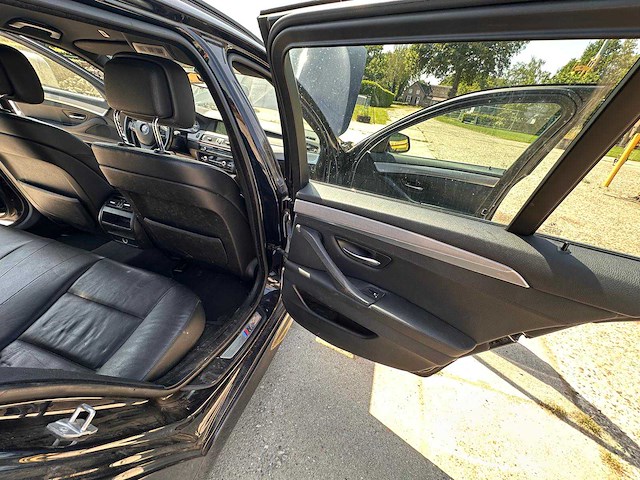 2013 bmw 5-serie touring 520d high executive personenauto - afbeelding 15 van  39