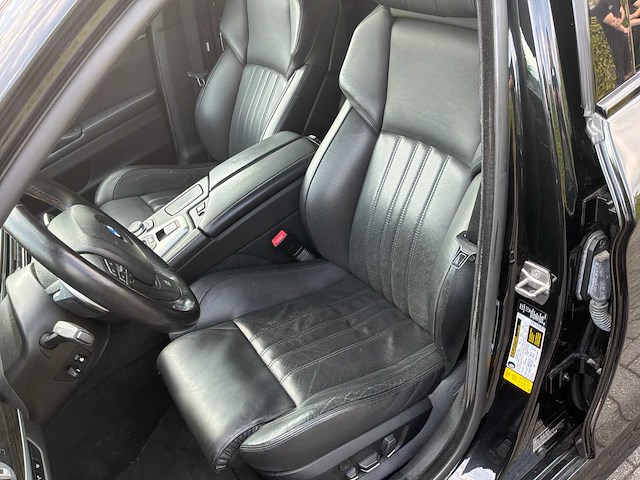 2013 bmw m5 sedan personenauto - afbeelding 18 van  31