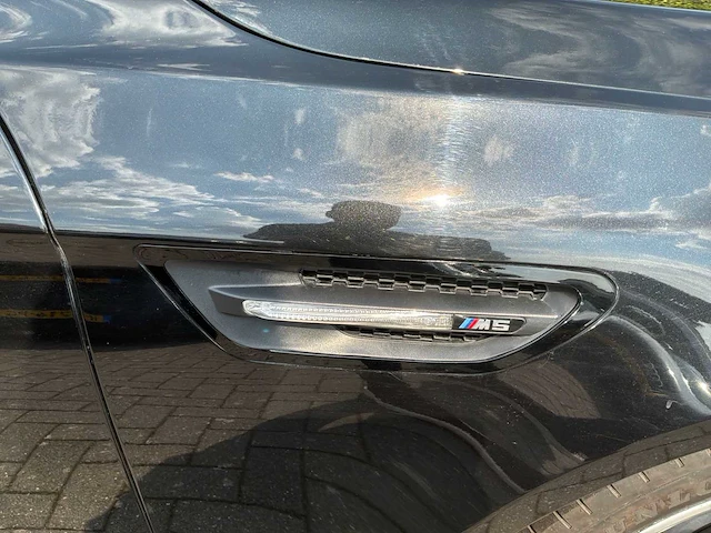 2013 bmw m5 sedan personenauto - afbeelding 2 van  32