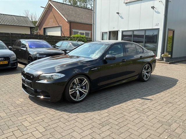 2013 bmw m5 sedan personenauto - afbeelding 1 van  12