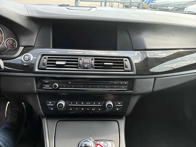 2013 bmw m5 sedan personenauto - afbeelding 11 van  32