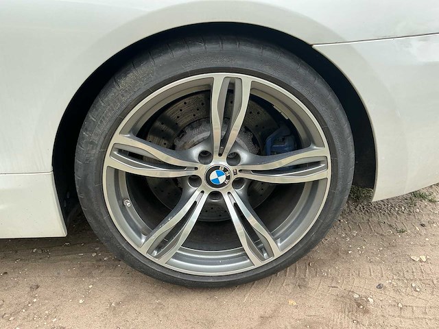 2013 bmw m6 personenauto - afbeelding 2 van  24