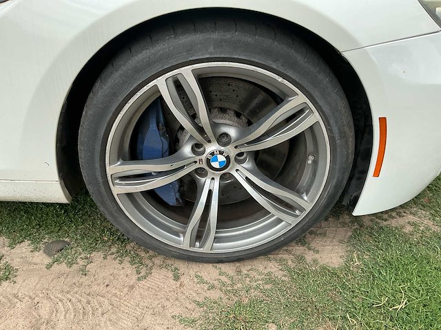 2013 bmw m6 personenauto - afbeelding 7 van  24