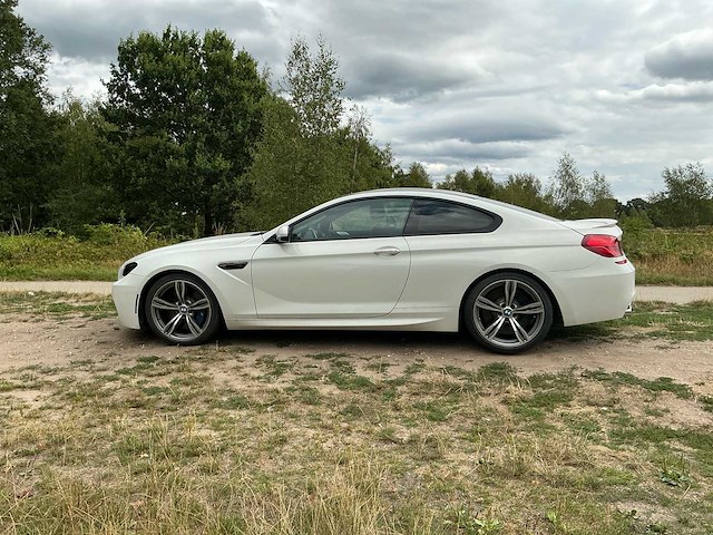 2013 bmw m6 personenauto - afbeelding 12 van  24