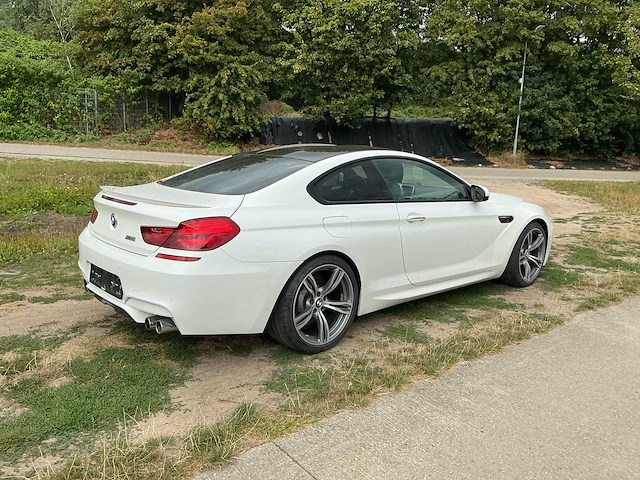 2013 bmw m6 personenauto - afbeelding 20 van  24