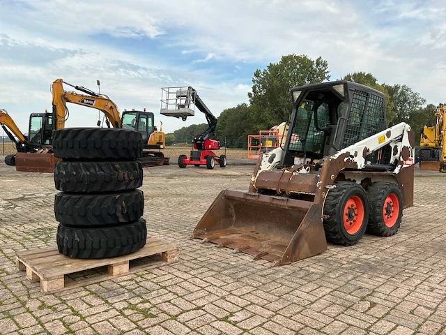 2013 bobcat s130 schranklader - afbeelding 1 van  24