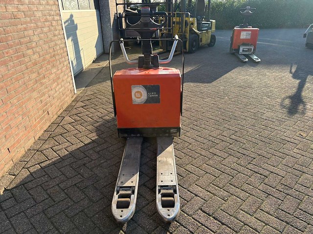 2013 bt 200/8 elektrische palletwagen - afbeelding 2 van  8