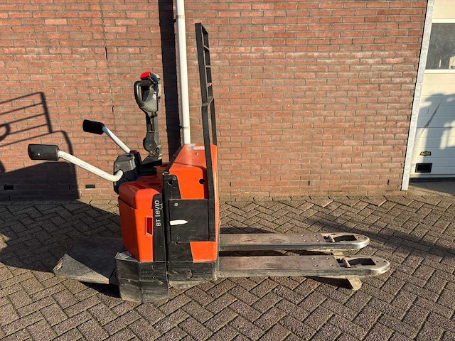 2013 bt 200/8 elektrische palletwagen - afbeelding 4 van  8