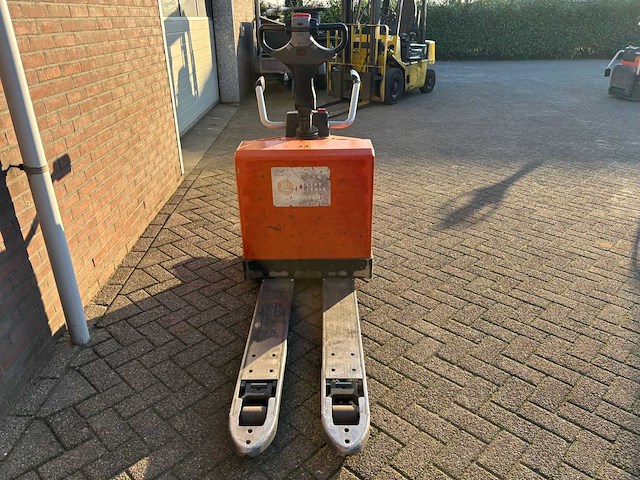 2013 bt 200/8 elektrische palletwagen - afbeelding 2 van  9