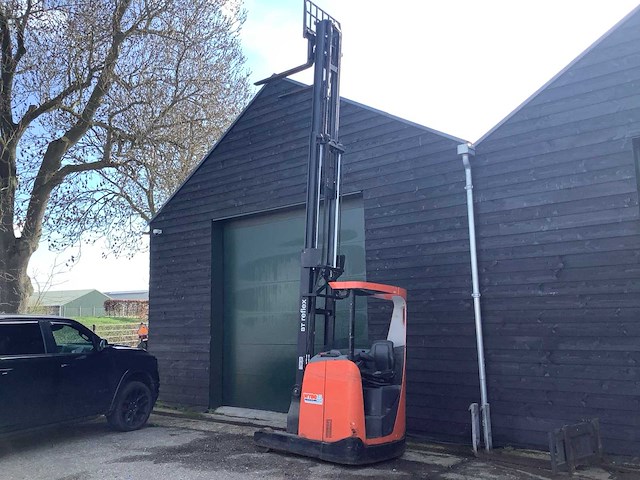 2013 bt rre140 reachtruck - afbeelding 1 van  8