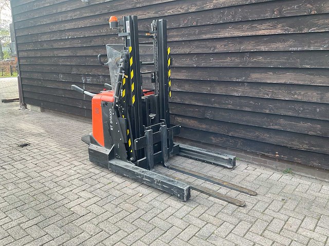 2013 bt staxio spe 120 xrd stapelaar - afbeelding 10 van  13