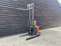 2013 bt staxio spe 120 xrd stapelaar - afbeelding 1 van  13
