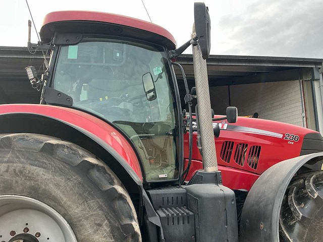 2013 case ih cvx 230 vierwielaangedreven landbouwtractror - afbeelding 23 van  44