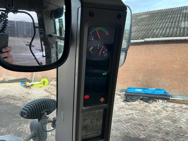 2013 case ih cvx 230 vierwielaangedreven landbouwtractror - afbeelding 29 van  44