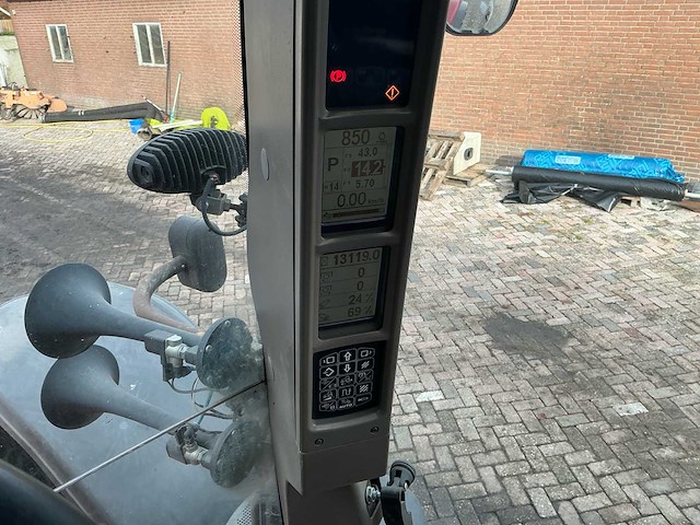 2013 case ih cvx 230 vierwielaangedreven landbouwtractror - afbeelding 30 van  44