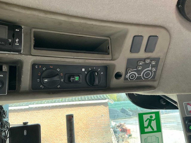 2013 case ih cvx 230 vierwielaangedreven landbouwtractror - afbeelding 37 van  44