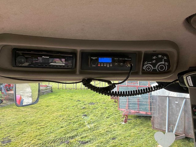 2013 case ih puma 145 cvx vierwielaangedreven landbouwtractor - afbeelding 19 van  27