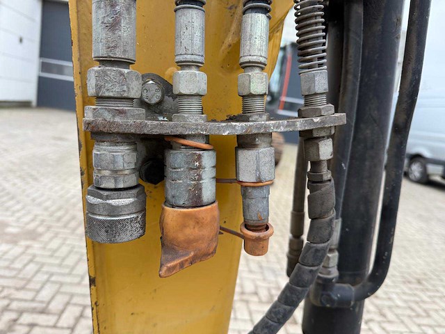 2013 caterpillar 302.7dcr mini rupsgraafmachine - afbeelding 2 van  18