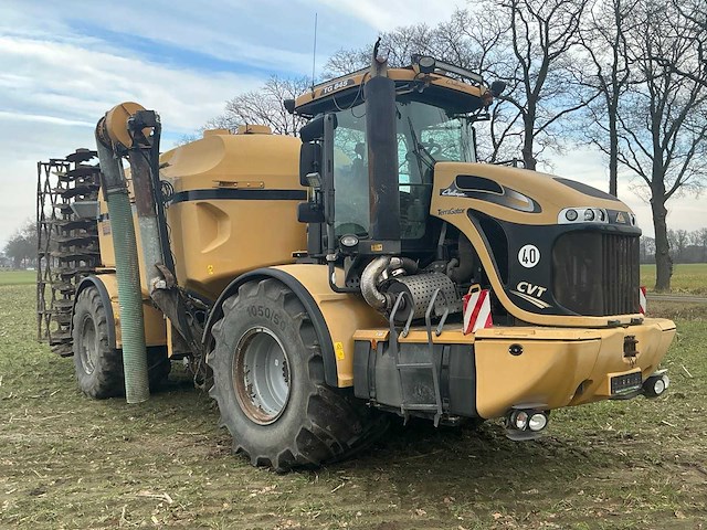 2013 challenger terragator 845 zelfrijdende mestverspreider - afbeelding 27 van  63
