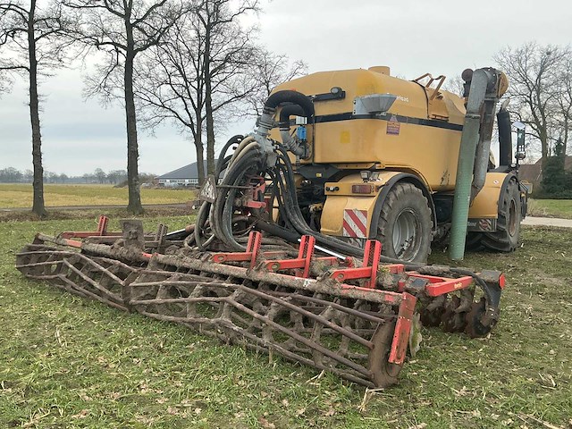 2013 challenger terragator 845 zelfrijdende mestverspreider - afbeelding 46 van  63