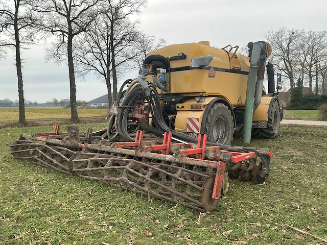 2013 challenger terragator 845 zelfrijdende mestverspreider - afbeelding 45 van  63