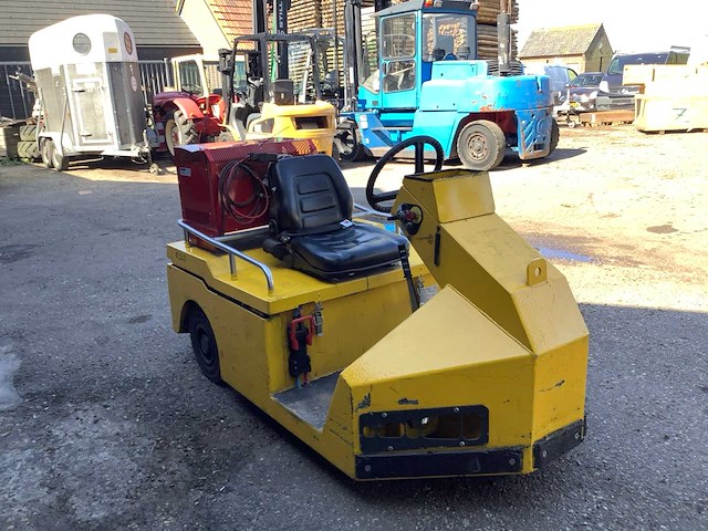 2013 charlatte 18645 industriële trekker - afbeelding 3 van  7