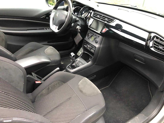 2013 citroen ds3 cabrio personenauto - afbeelding 16 van  18