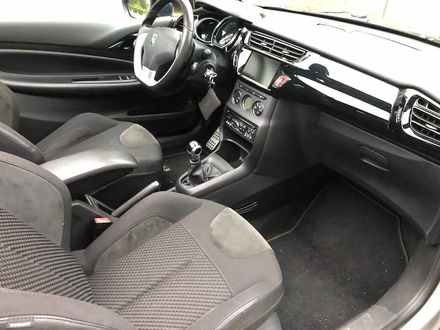 2013 citroen ds3 cabrio personenauto - afbeelding 6 van  18