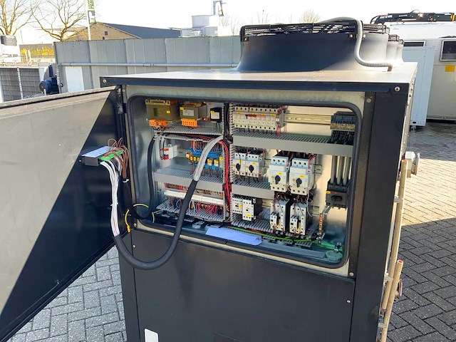 2013 daikin ewwq 090g warmtepomp - afbeelding 2 van  8