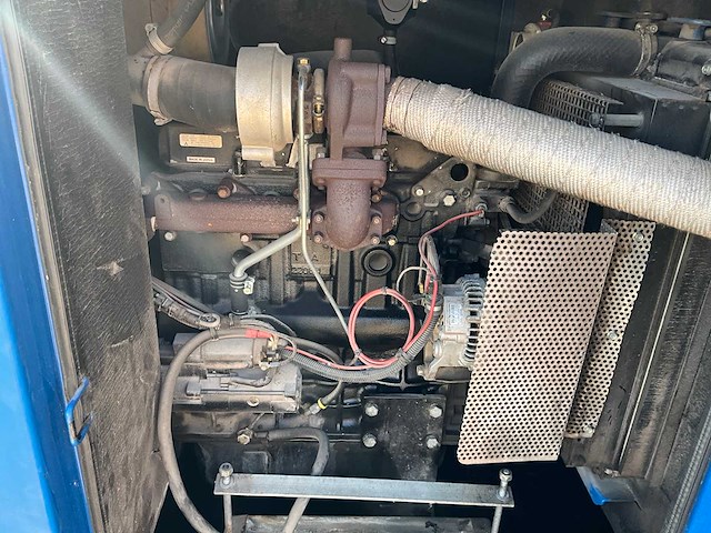 2013 de wit silent 40kva stroomaggregaat - afbeelding 3 van  16