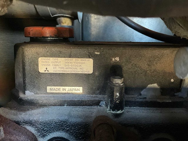 2013 de wit silent 40kva stroomaggregaat - afbeelding 5 van  16