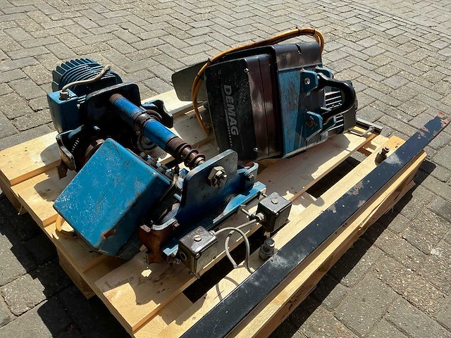 2013 demag 2 ton bovenloophalkraan - afbeelding 4 van  7